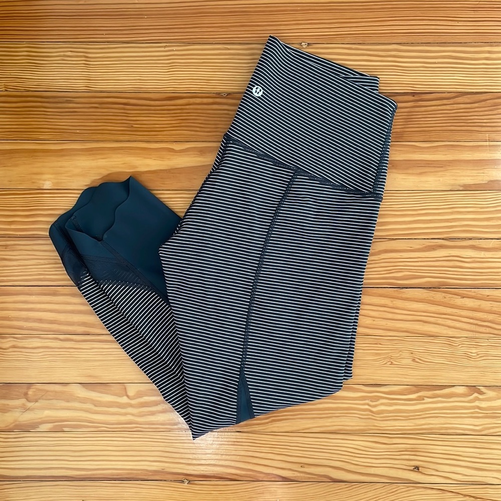 Lululemon Wunder Under Scallop Hem high rise 23"